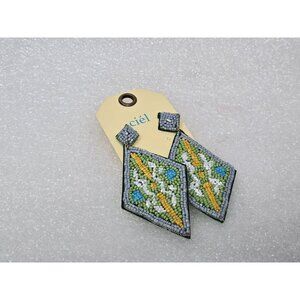 Handcrafted Geometric Beaded Earrings With Stud Closure